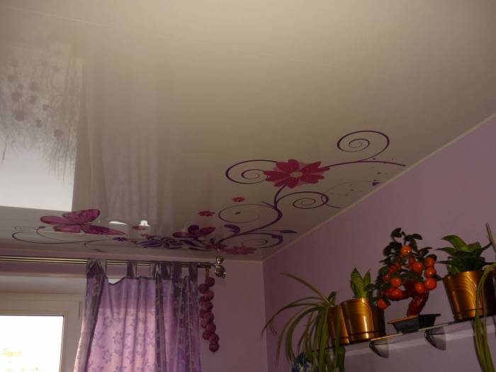 Натяжные потолки, фотография 1