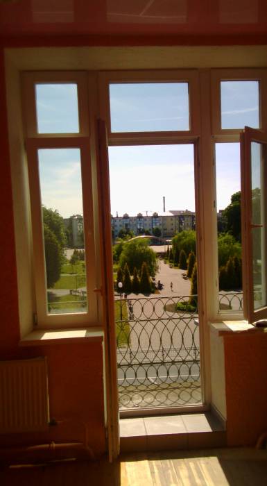 АРЕНДА или ПРОДАЖА офиса 18 м2 в центре Пинска, ул. Ленина, д. 2, фотография 1