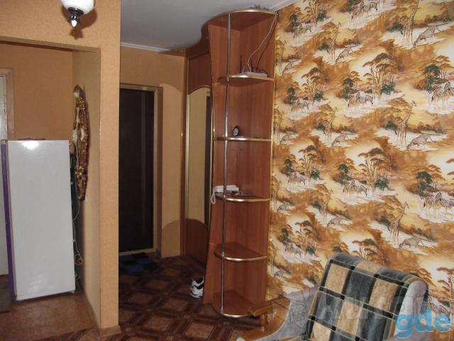 квартира посуточно, Строителей ул. 19, фотография 3