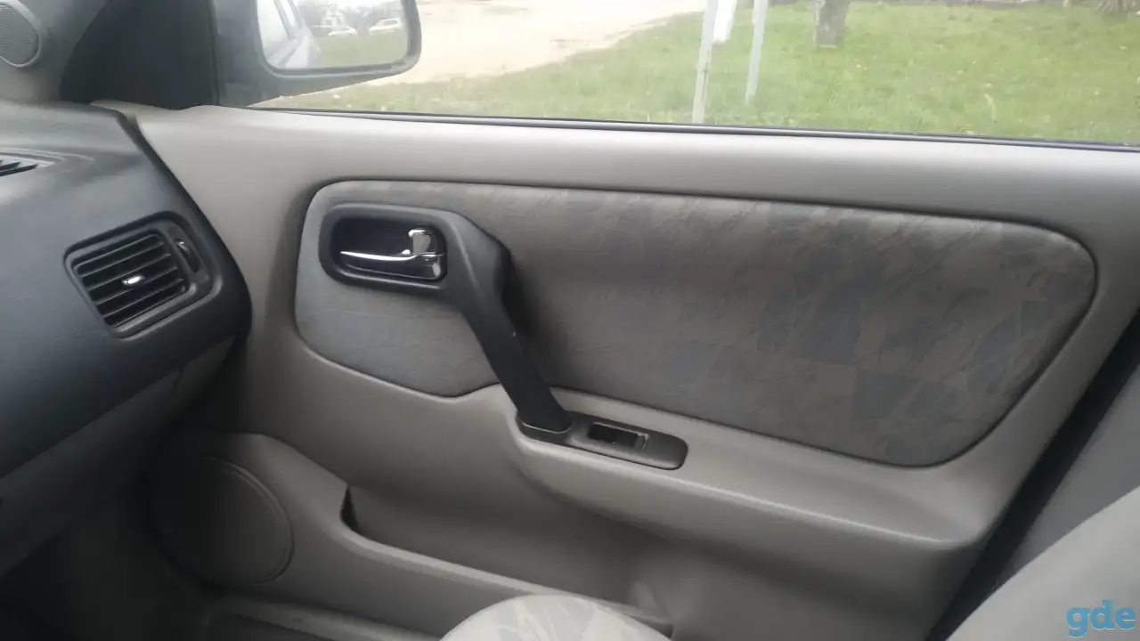 Продать авто Nissan Primera, фотография 2