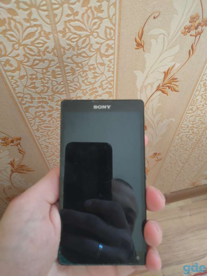 Мобильный телефон Sony Xperia ZL, фотография 1