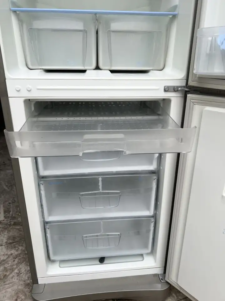 Холодильник Indesit 200 см. Доставка, фотография 7