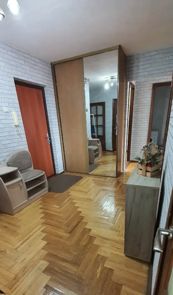 Продается 4-комн.кв., все раздельно, центр, Червякова 57, фотография 9