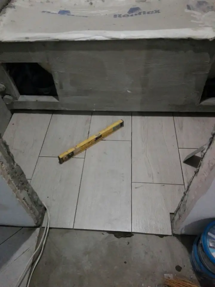 Плиточникотделочник, фотография 1