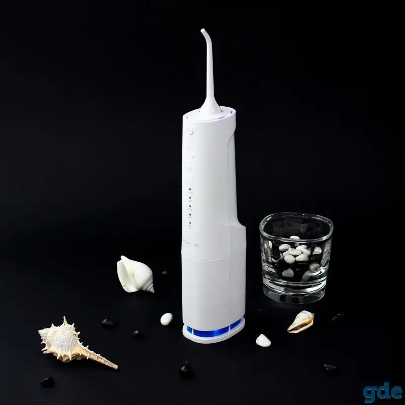 Ирригатор Revyline RL650 в белом дизайне, компактный, фотография 1