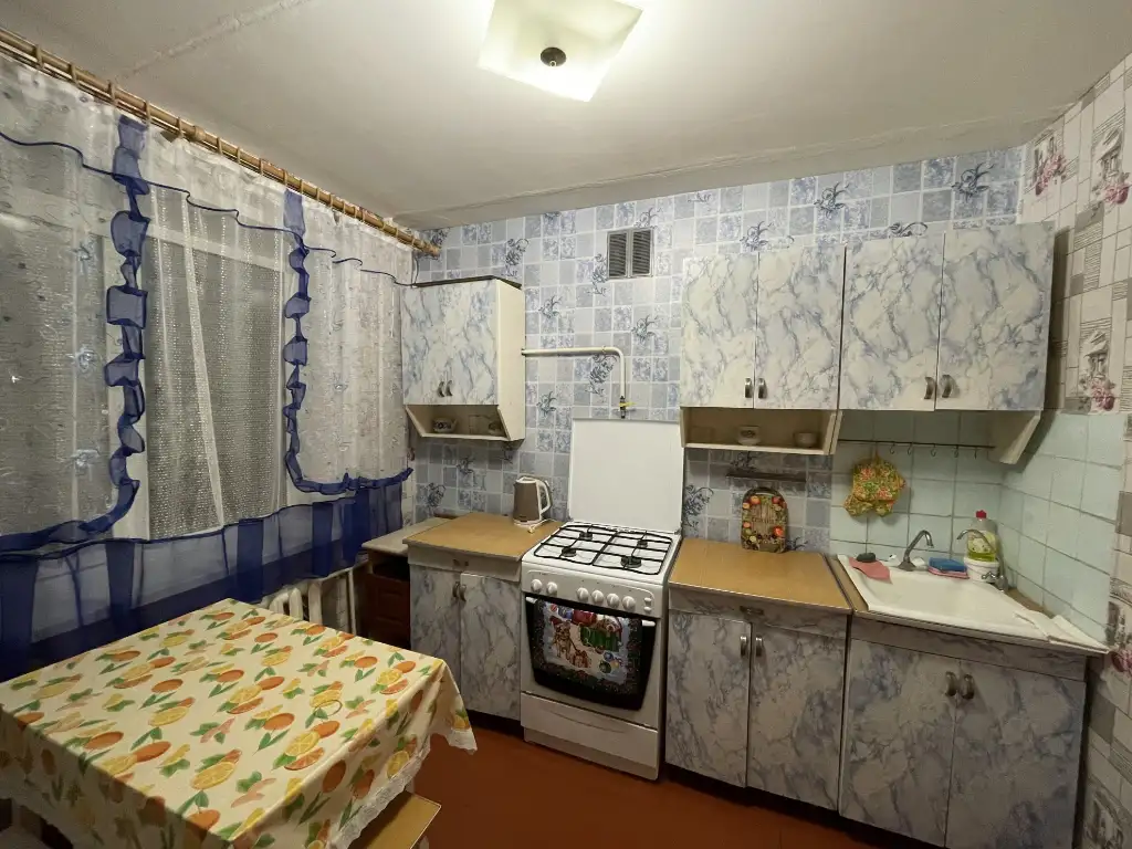 Светлая квартира посуточно в Брагине, ул.Скорохода, д.26, фотография 1