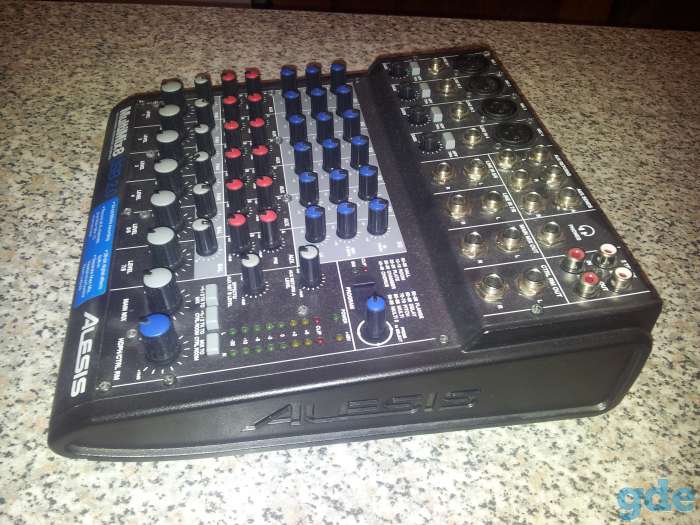 Alesis MultiMix 8 USB 2.0, фотография 2