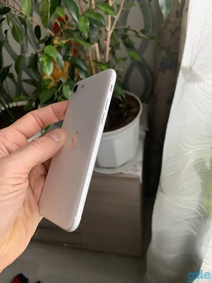 Iphone SE 2020 64G, фотография 8
