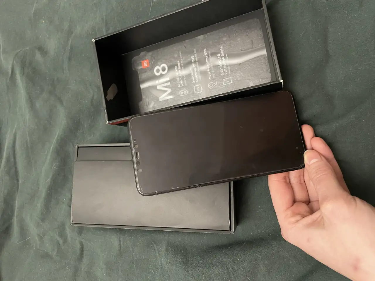 Xiaomi Mi 8, фотография 1