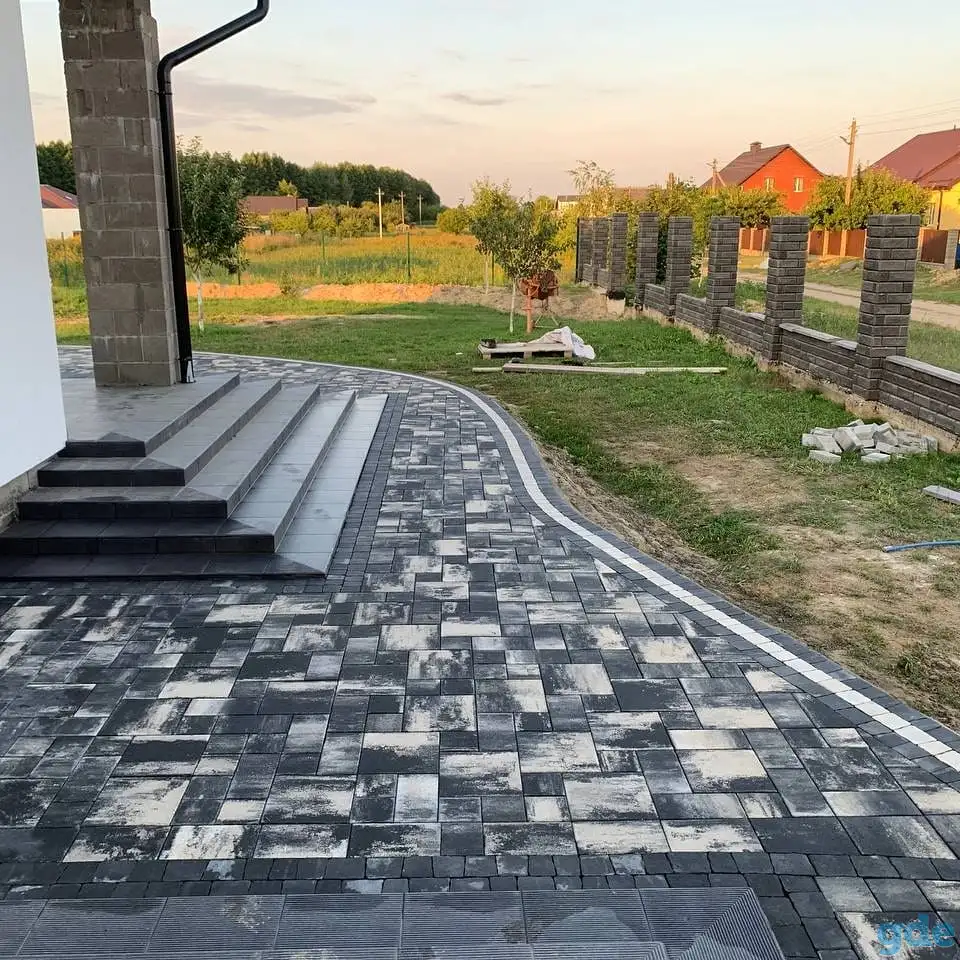 Укладка тротуарной плитки, фотография 2