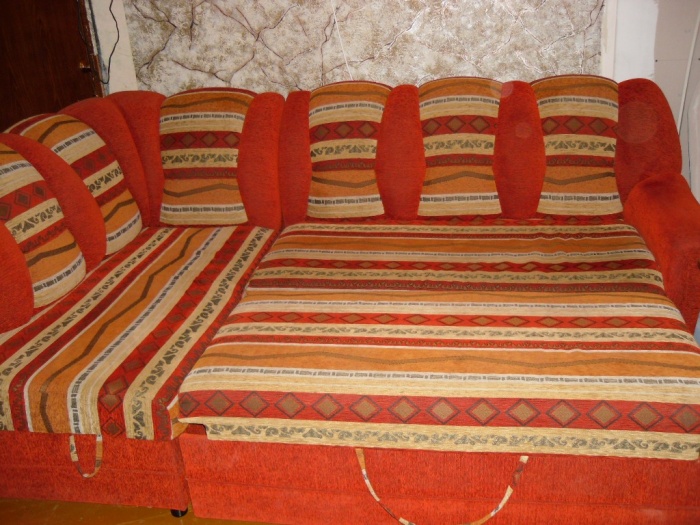 Продам угловой диван и кресло, фотография 3