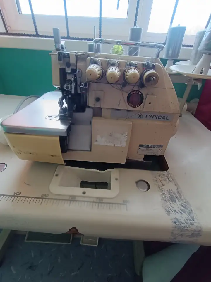 Продам оверлок промышленный, фотография 2