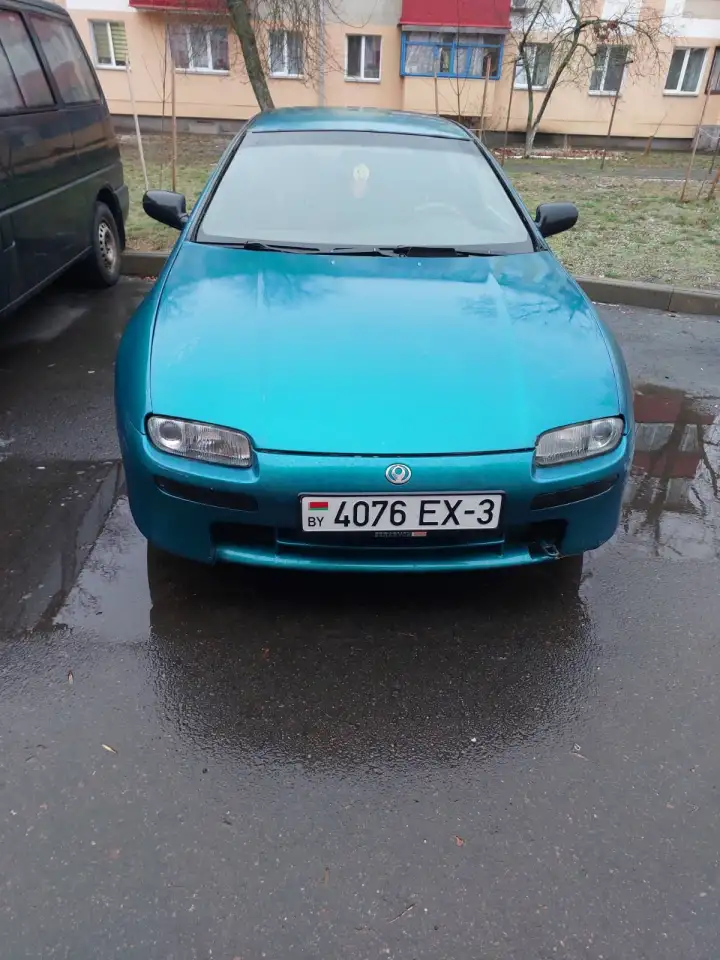 MAZDA 323F, фотография 2