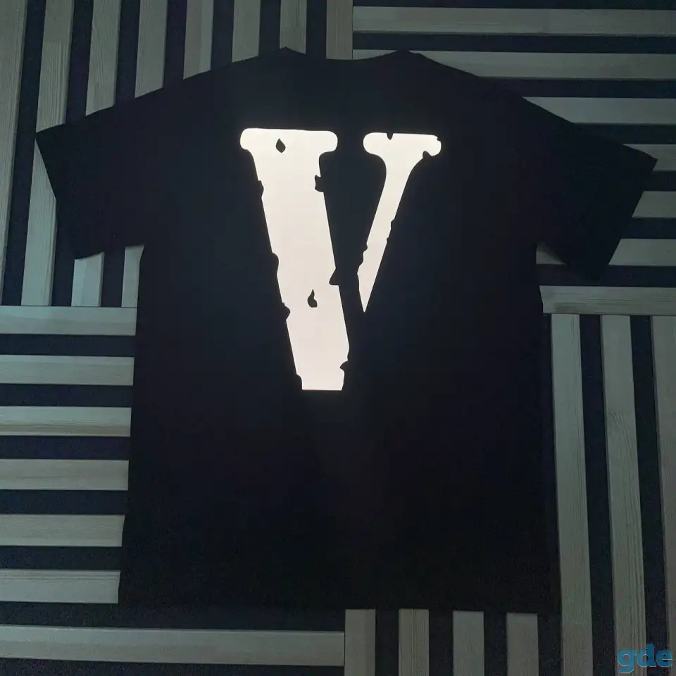 Светящиеся футболка VlONE, фотография 2