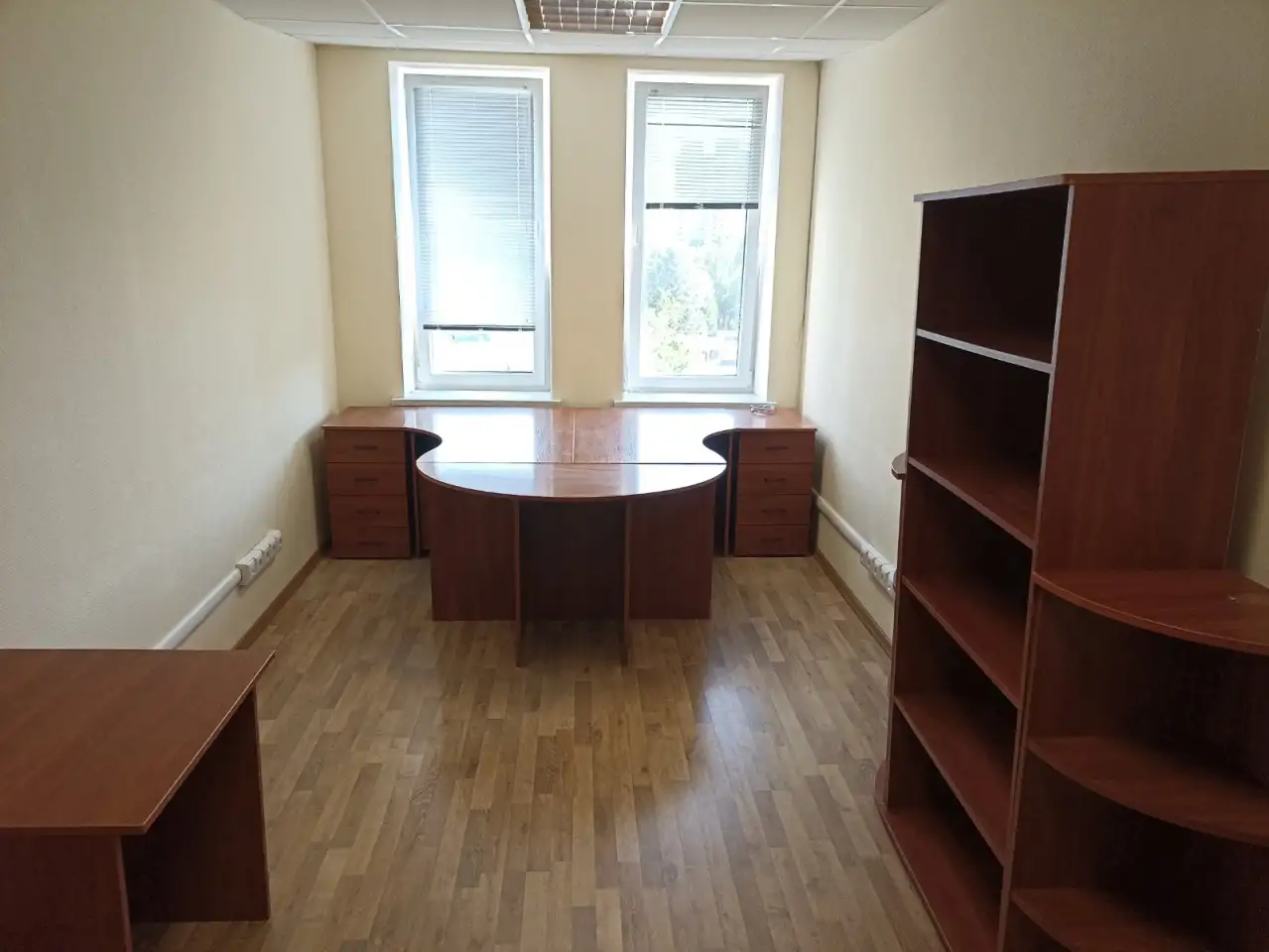 продажа офисной мебели, фотография 1