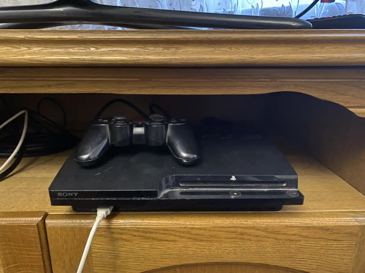 Продаю ps 3 slim, фотография 2