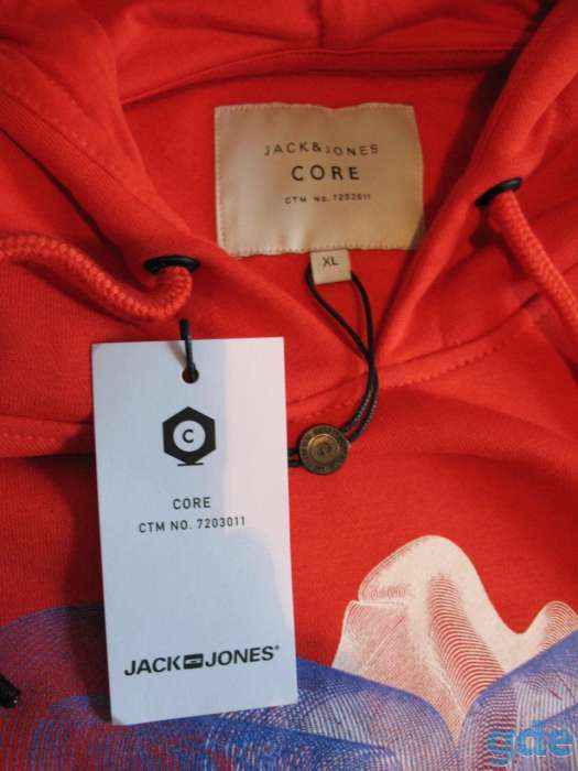 Стильный  худи бренд  Jack & Jones красного цвета с принтами, фотография 4