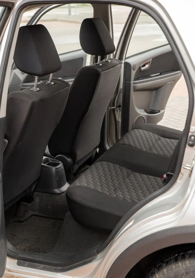 Продаю авто Suzuki, фотография 3