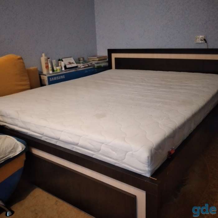 Продажа двухспальной кровати, фотография 1