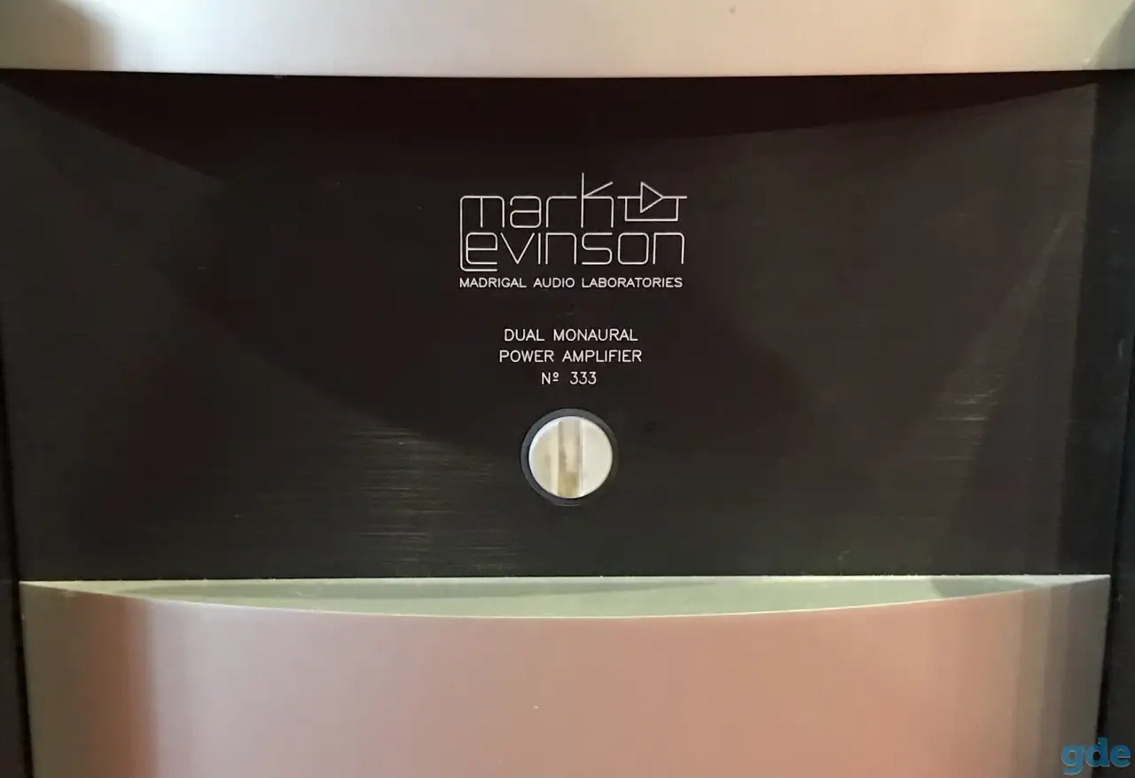 Mark Levinson, фотография 2