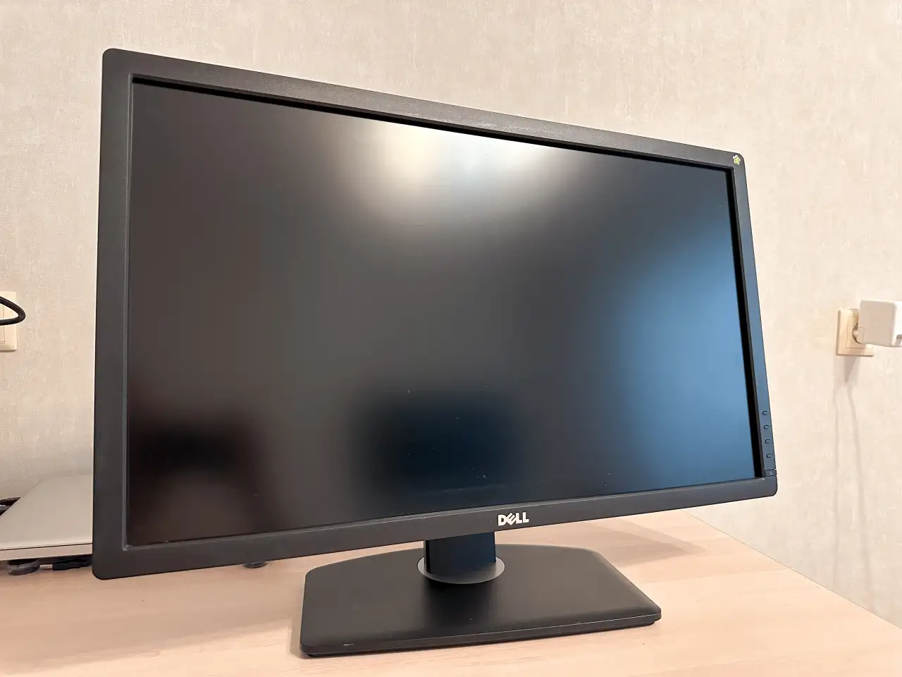 Монитор компьютерный DELL U2713HM, 2560x1440, IPS 27, фотография 1