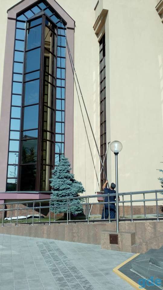 Мойка фасадов, остекления и окон, фотография 1