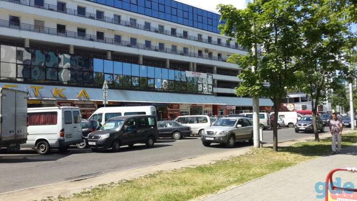 Офисный блок 47 м.кв. в ТЦ Монетка в аренду, р-н Комаровского рынка, фотография 1