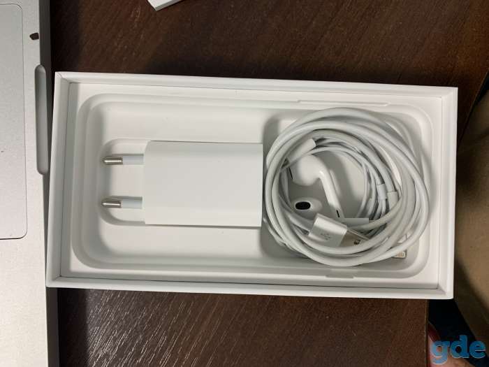 продам iphone SE 2020 64 GB, фотография 7