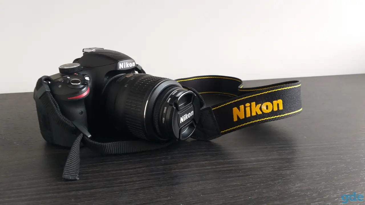 Зеркальный фотоаппарат NIKON D3200, фотография 1