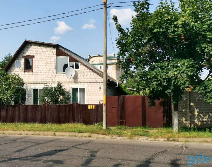 Продам 2/3 дома в центре города, Ленинский р-н, ул. Володарского 14, кв.1, фотография 1