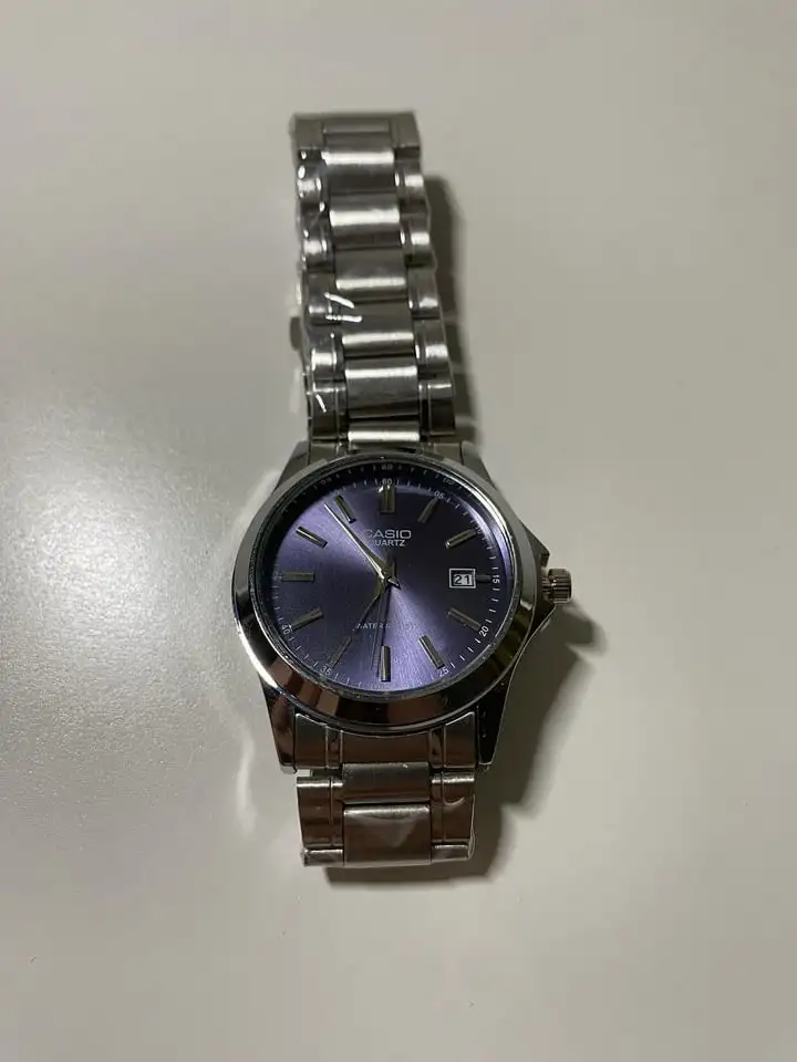 Часы Casio Quartz, фотография 1