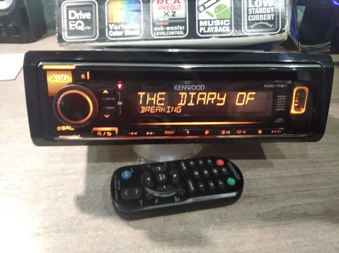 CDMP3-USB: магнитола Kenwood KDC-172Y, фотография 1