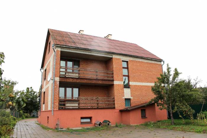 6-ти комнатный жилой дом общей площадью 192, 4 кв.м. 2006 года, фотография 3