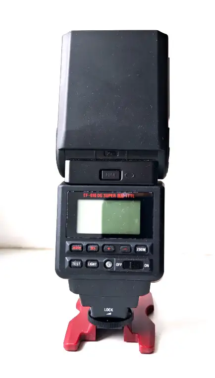 Вспышка Sigma ELECTRONIC FLASH EF-610 DG SUPER, фотография 2