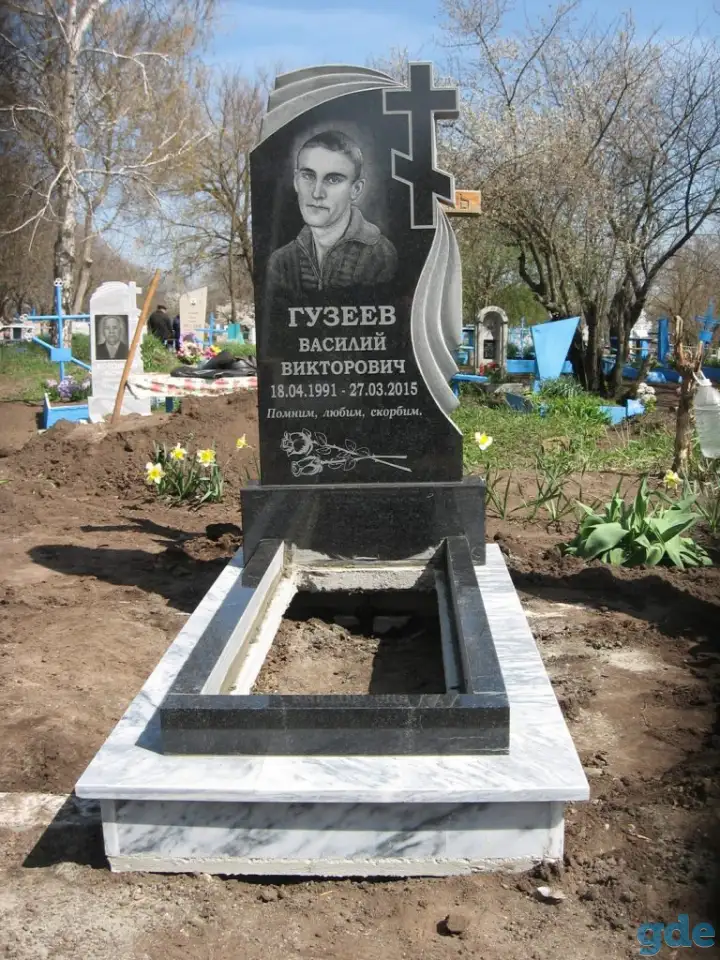 Памятники из Гранита Лунинец, фотография 8