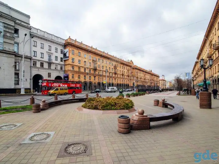 Современная однокомнатная квартира в историческом центре Минска в аренду посуточно, фотография 1