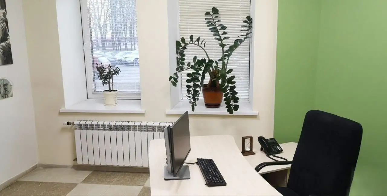 Светлый офис 153 м с open-space  25 м склад. 1 этаж, 3 входа, рядом метро, фотография 4