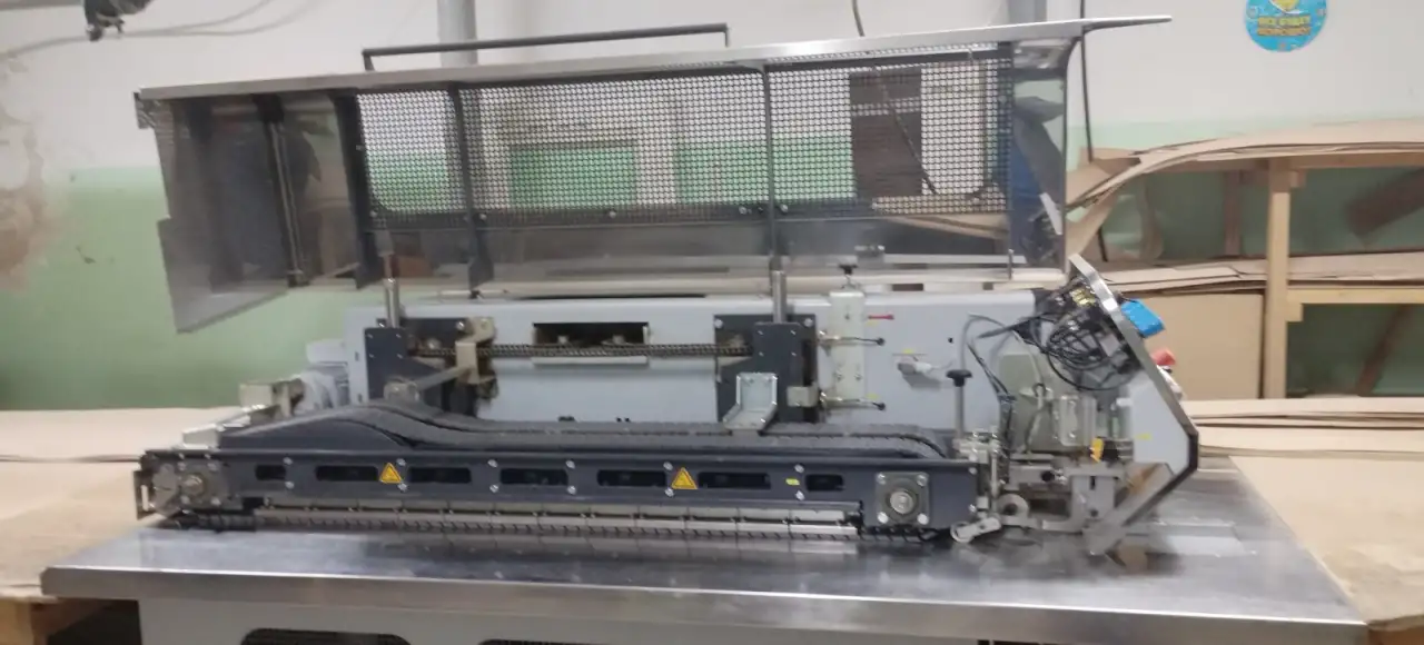 ребросклеивающий станок для склейки шпона KUPER FLI 1000 БУ, фотография 6