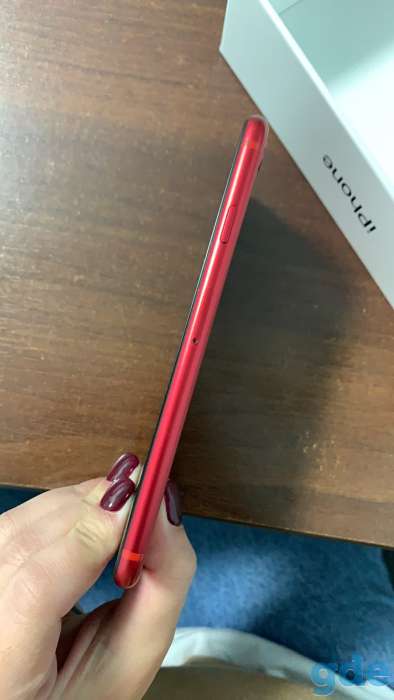 продам iphone SE 2020 64 GB, фотография 3
