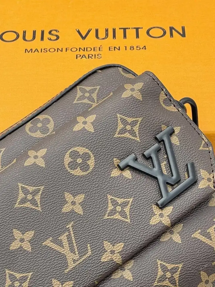Сумка мужская Louis Vuitton, фотография 3