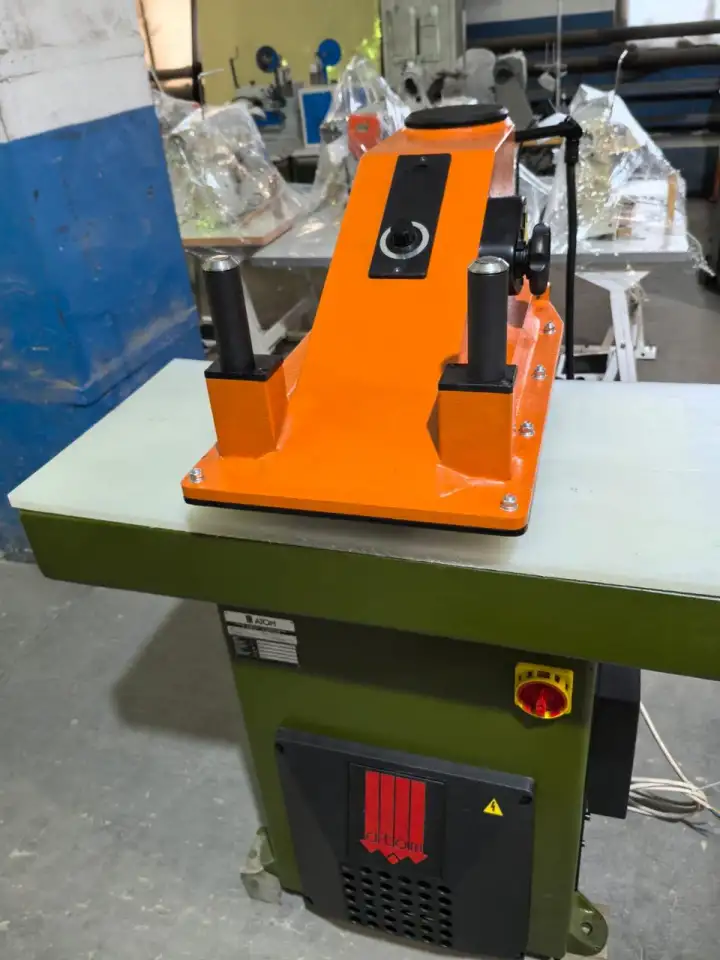 Ручной вырубной поворотный пресс атом SE25, фотография 1