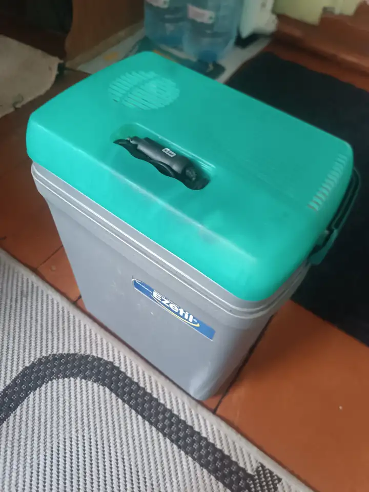 Автомобильный холодильник Electro Kuhlbox E 15 от прикуривателя, фотография 6