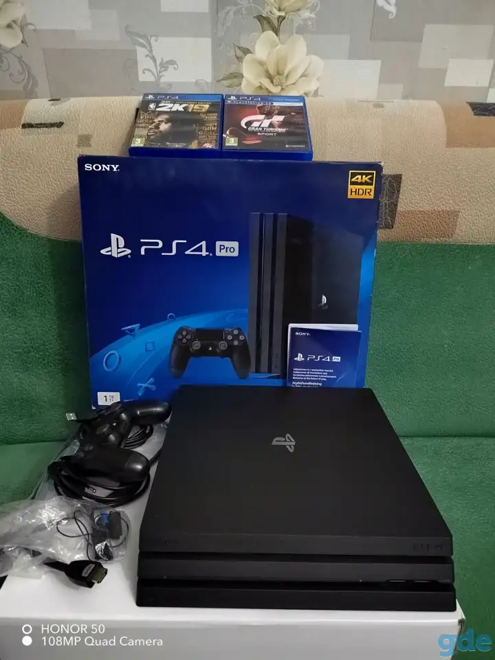 Продам игровую приставку PS4 PRO 1 TB 7216B, фотография 4