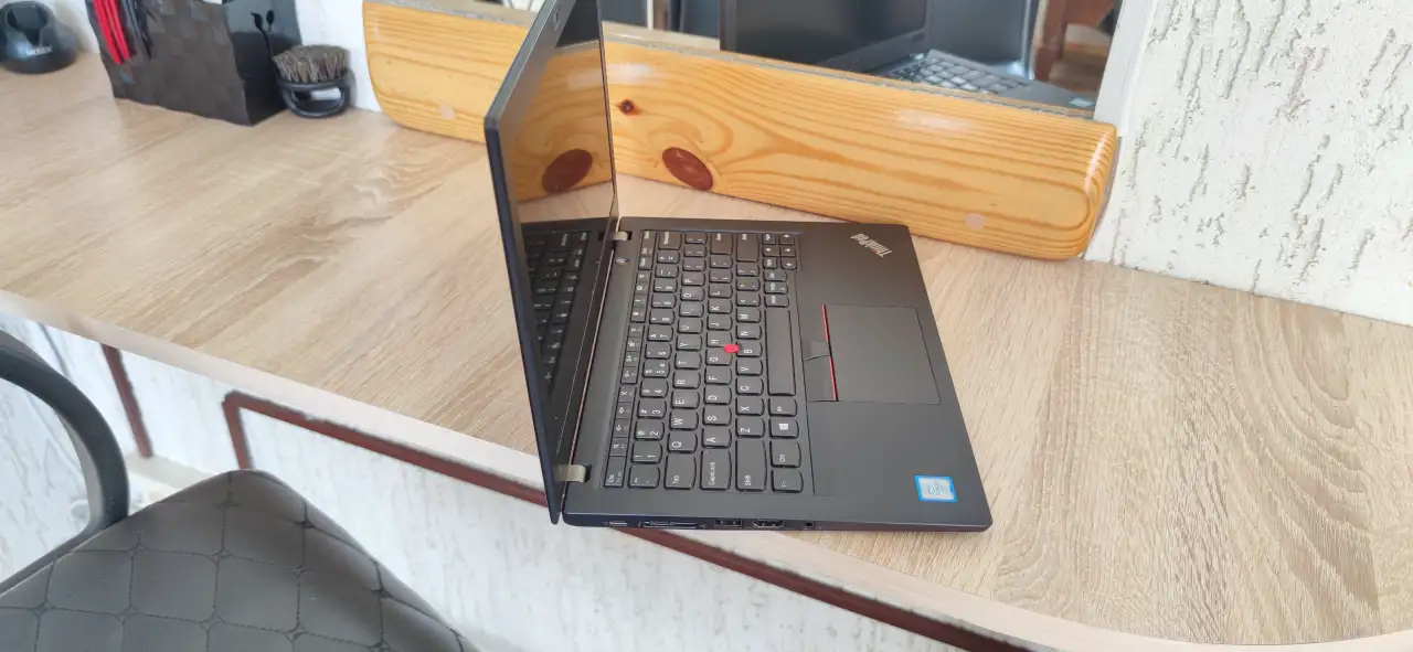 Ноутбук премиум класса ThinkPad x280 i58гб, фотография 3