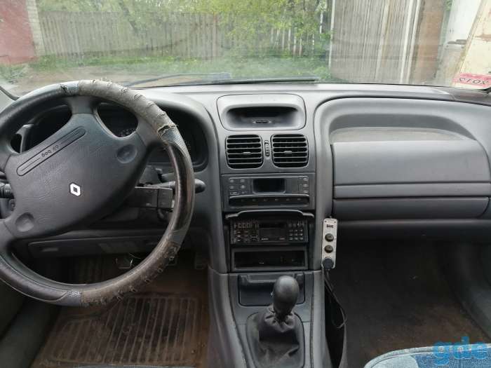Renault Laguna 2.0 бензин, 1996 год, фотография 5