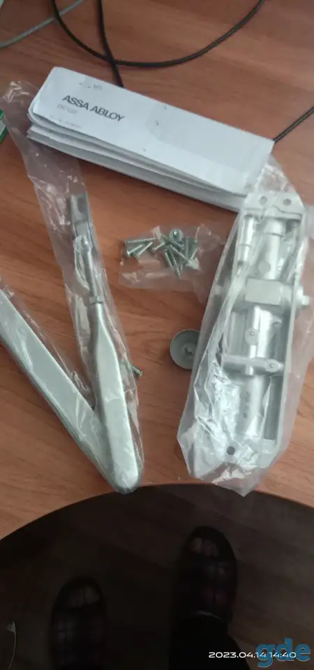 Доводчики дверей  FSSA ABLOY dc120, фотография 1