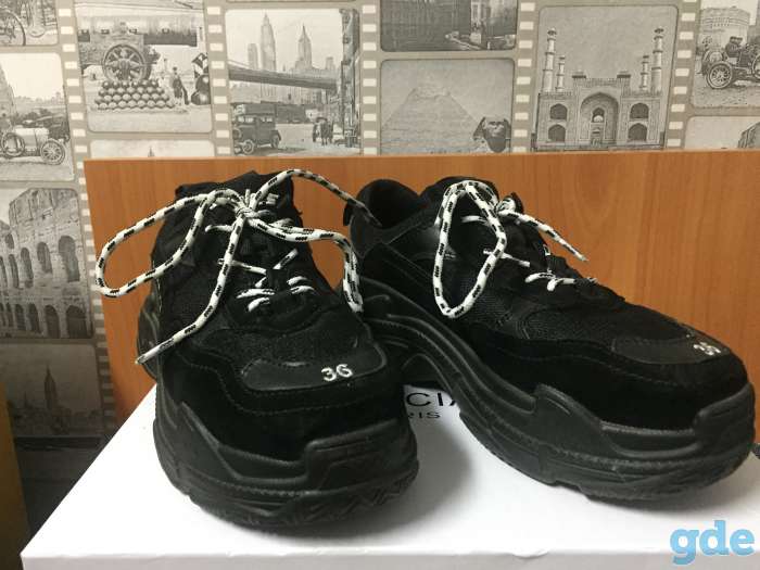Кроссовки Balenciaga Triple S, фотография 1