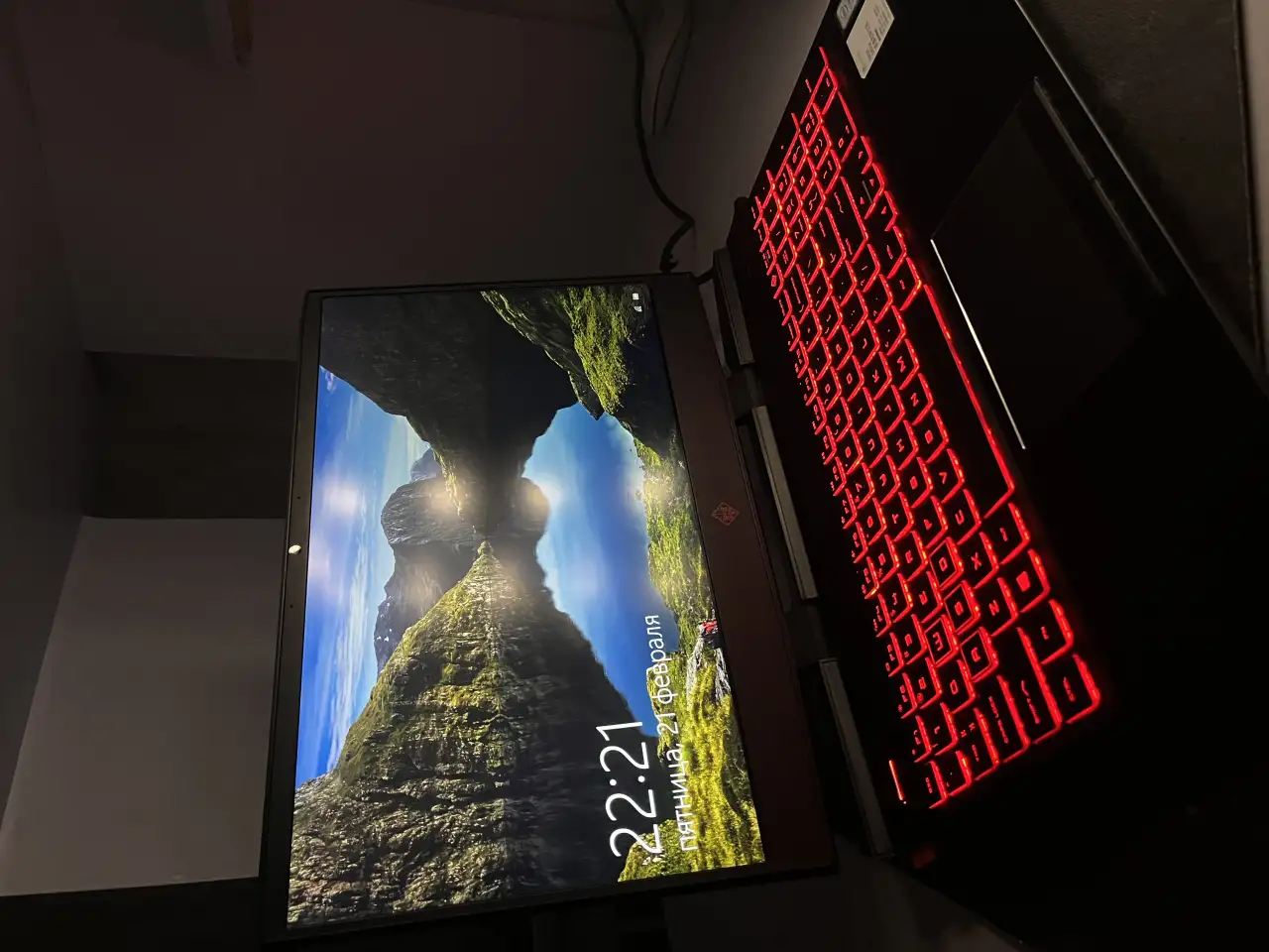 Игровой ноутбук HP OMEN 15-dc1057, фотография 2