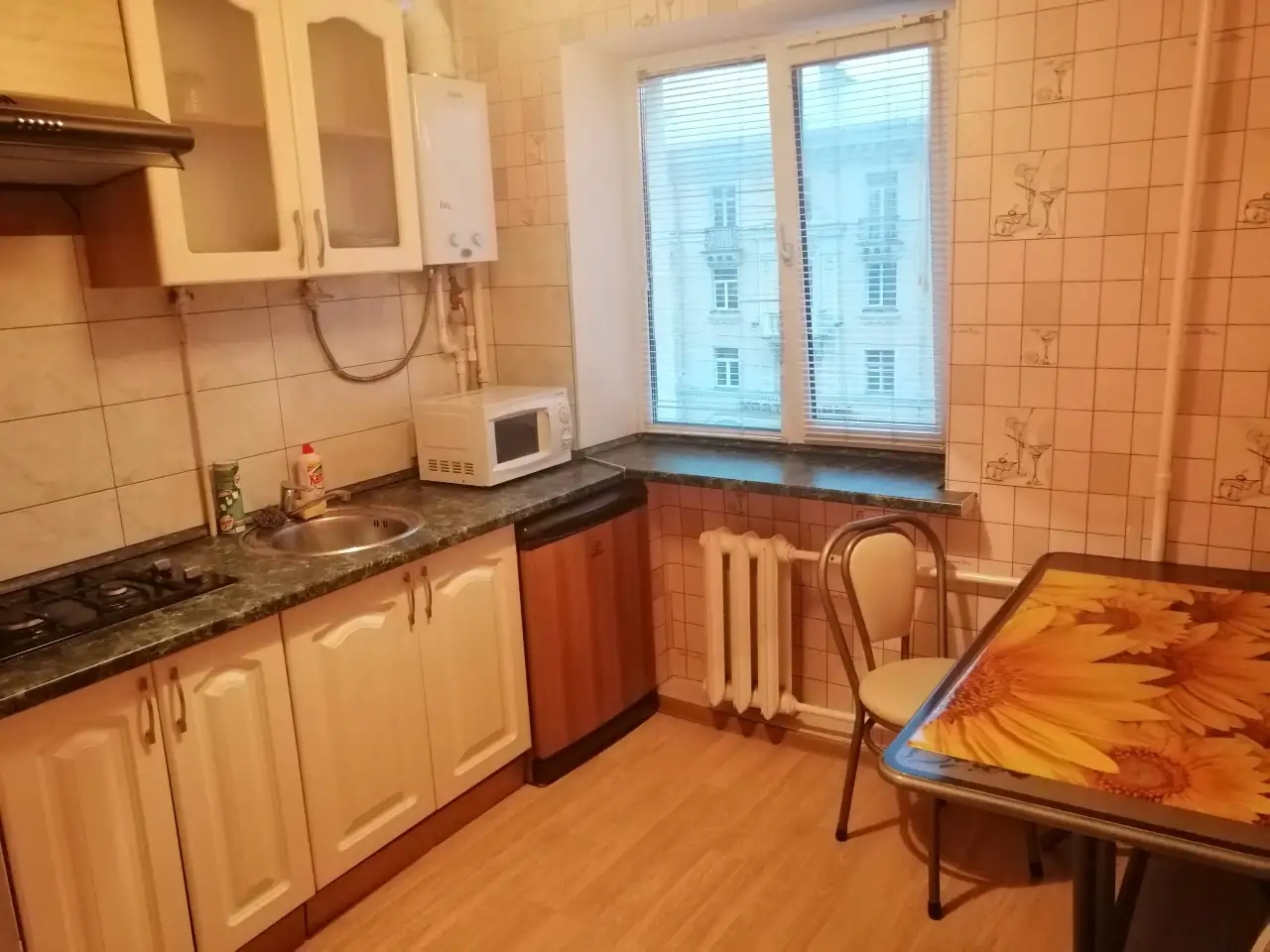 Квартира в центре Гомеля, посуточно., проспект Ленина 41, фотография 1