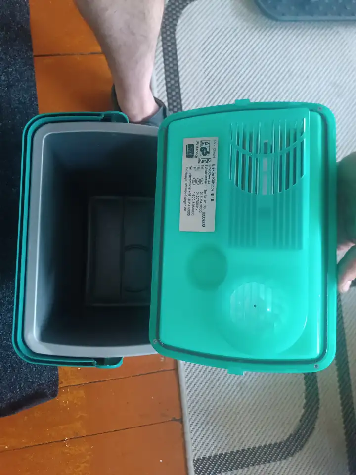 Автомобильный холодильник Electro Kuhlbox E 15 от прикуривателя, фотография 4